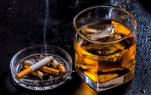 تاثیر الکل و سیگار بر پوست